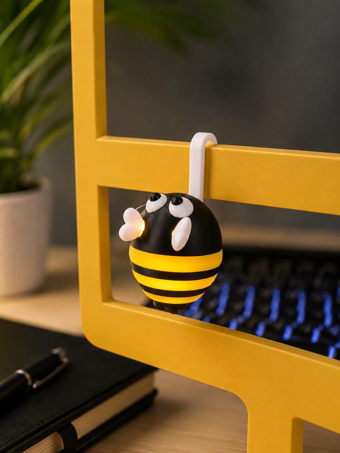 🐝 Glasanhänger „Hummel Horstie“ mit Leuchtfunktion
