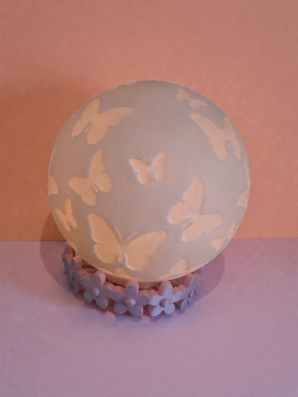 Schmetterlings-Lichtkugel – Zauberhafte 3D-Deko mit LED-Beleuchtung