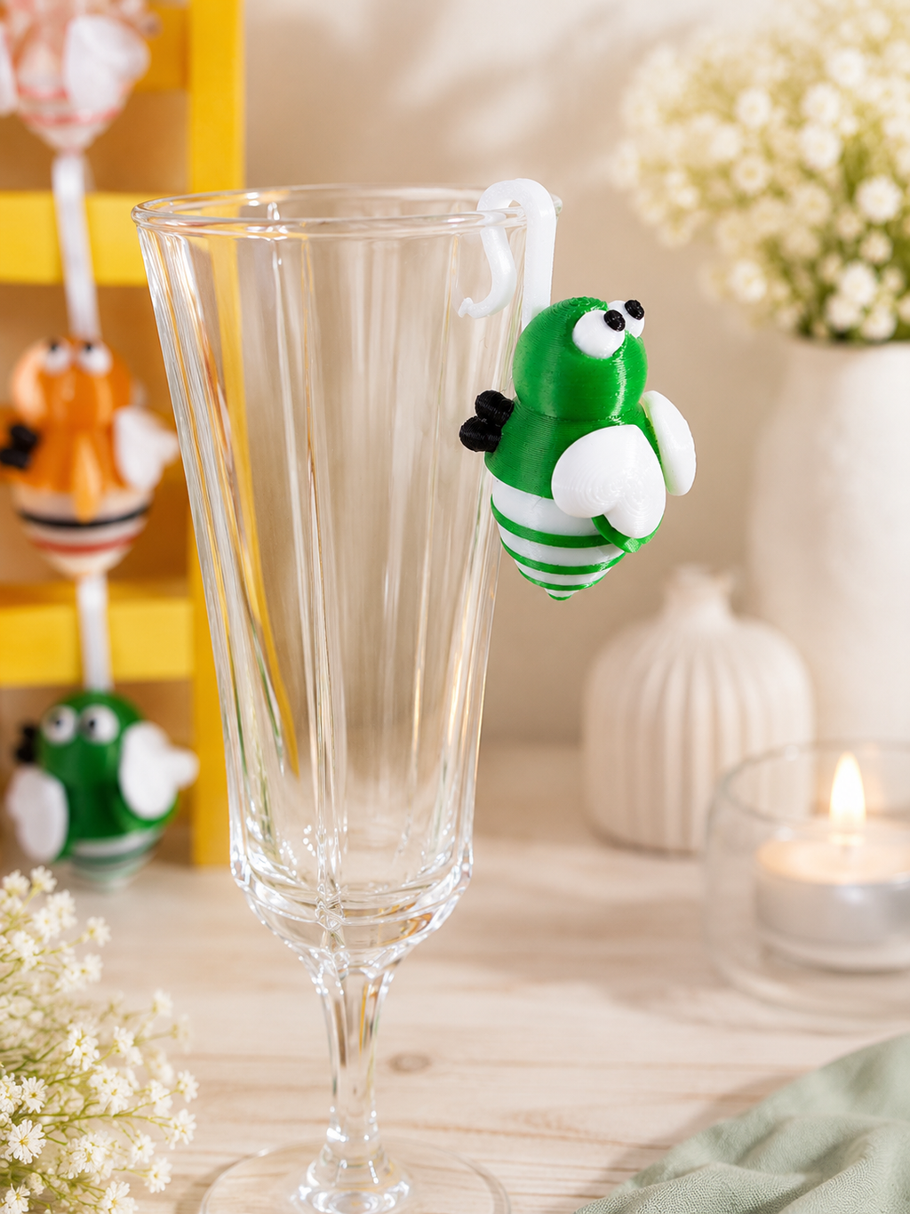 Glasanhänger „Irmchen“ – Das leuchtende Glühwürmchen für dein Lieblingsglas ✨